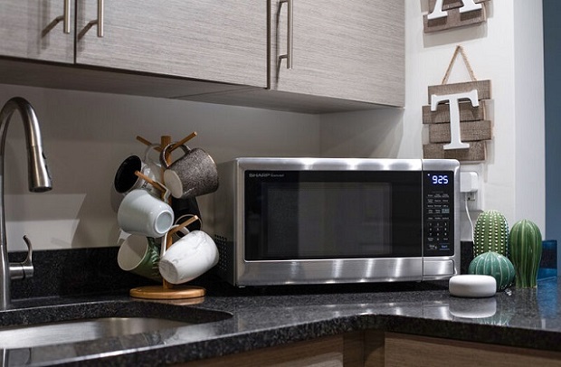 Panasonic Announces a Smart Microwave that Works with Alexa